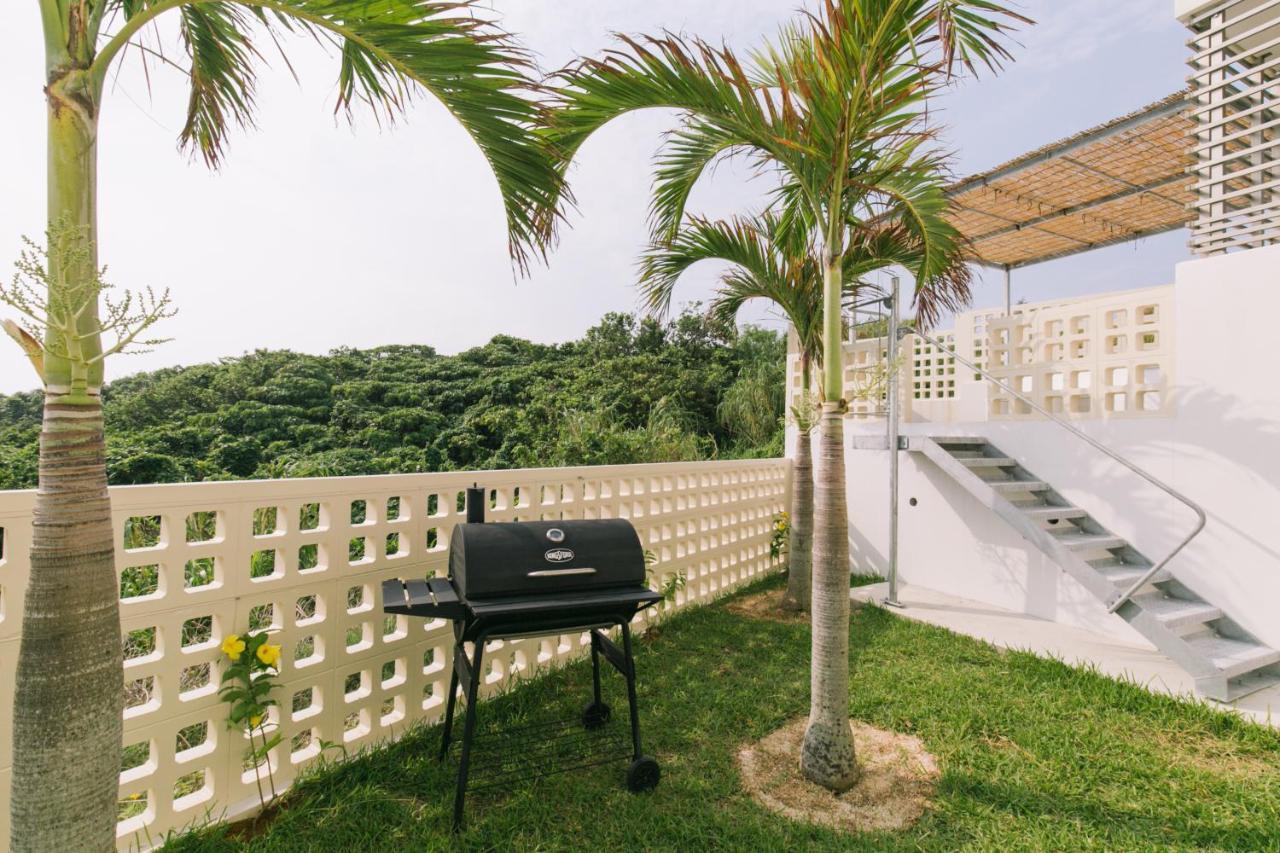 Hideout Okinawa Uruma Exterior foto